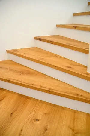 PS Setzstufe 2mm PVC wei&szlig;